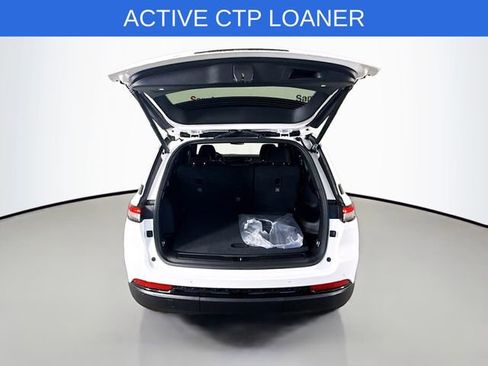 New 2025 Jeep Grand Cherokee Altitude image 26