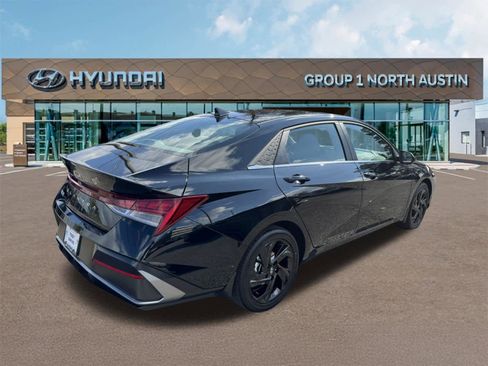 New 2026 Hyundai Elantra SEL Sport Premium FWD image 5