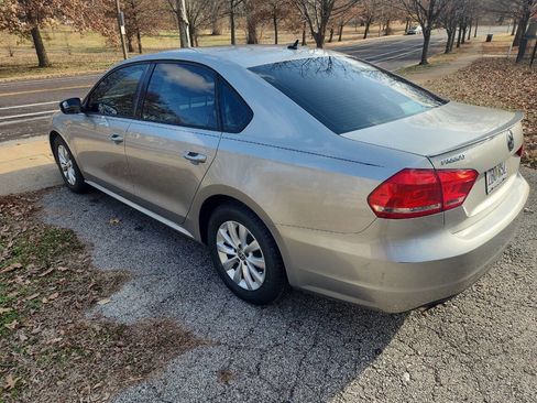 Used 2014 Volkswagen Passat 1.8T S image 9