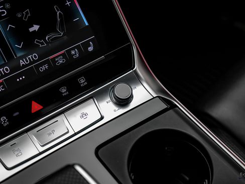 Used 2024 Audi RS 7 Performance w/ Executive Package image 60