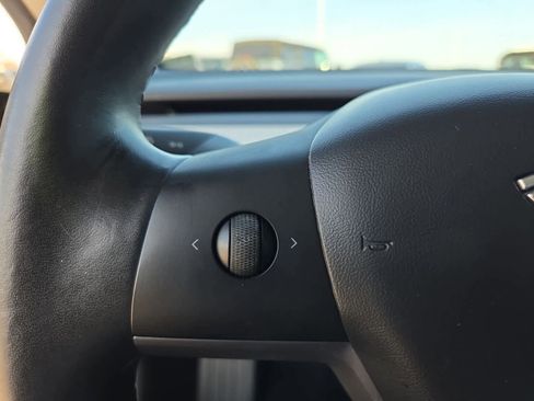 Used 2019 Tesla Model 3 Long Range image 21