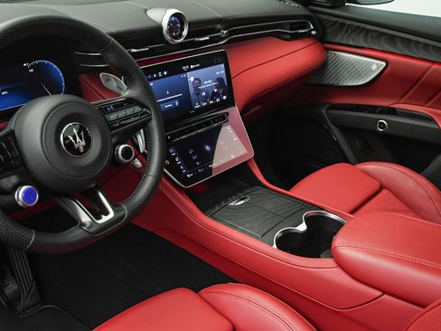 New 2025 Maserati Grecale GT AWD/4WD image 34
