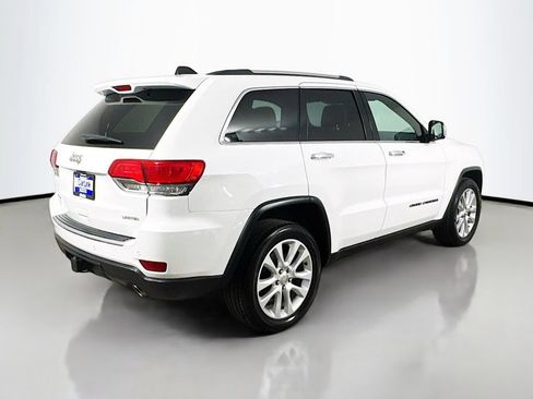 Used 2017 Jeep Grand Cherokee Limited AWD/4WD image 8