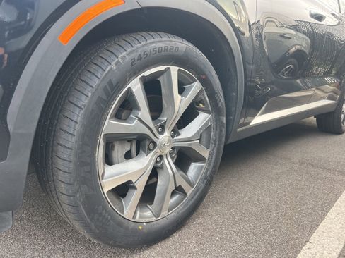 Used 2021 Hyundai Palisade SEL w/ Premium Package image 4