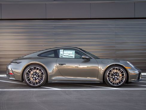 Used 2026 Porsche 911 Carrera S RWD image 8