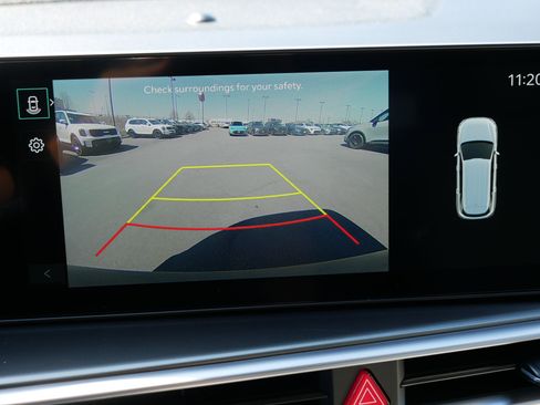 Certified 2025 Kia Sorento EX w/ EX Panoramic Sunroof Package image 27