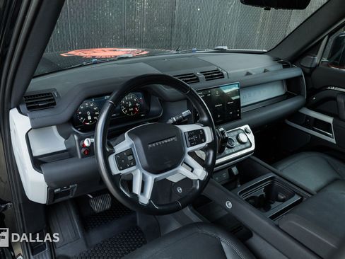 Used 2022 Land Rover Defender 110 S AWD/4WD image 4