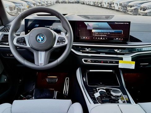 New 2026 BMW X5 xDrive50e w/ M Sport Package AWD/4WD image 26