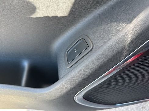 New 2026 Chevrolet Traverse Z71 w/ Enhanced Driving Package image 10