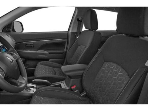 Used 2025 Mitsubishi Outlander Sport ES AWD/4WD image 9
