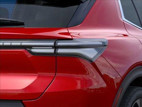 New 2026 Chevrolet Equinox EV LT w/ Convenience Package II image 11