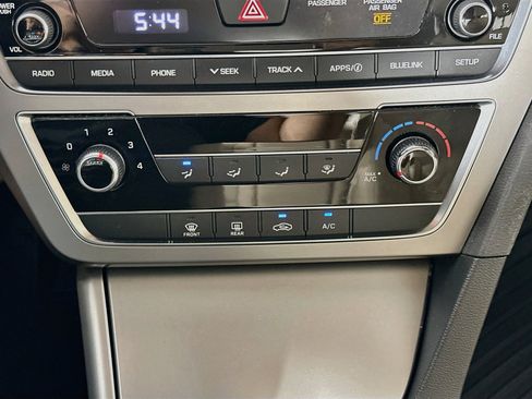 Used 2017 Hyundai Sonata SE FWD image 22