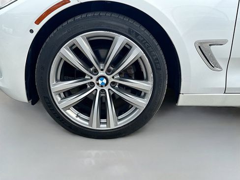 Used 2017 BMW 330i Gran Turismo xDrive AWD/4WD image 41