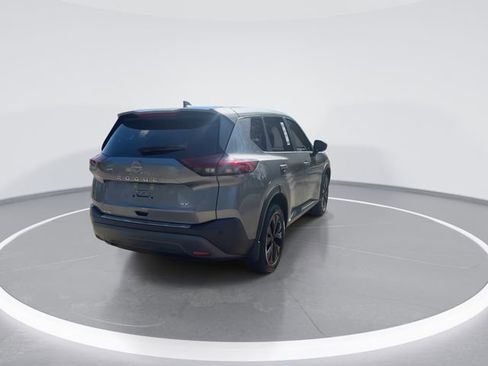 Used 2023 Nissan Rogue SV FWD image 8