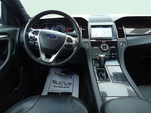 Used 2018 Ford Taurus Limited w/ Driver Assist Package image 12