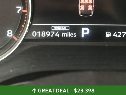 Used 2025 Mitsubishi Outlander ES image 37