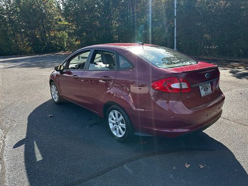 Used 2011 Ford Fiesta SE w/ 202A Rapid Spec Order Code image 17