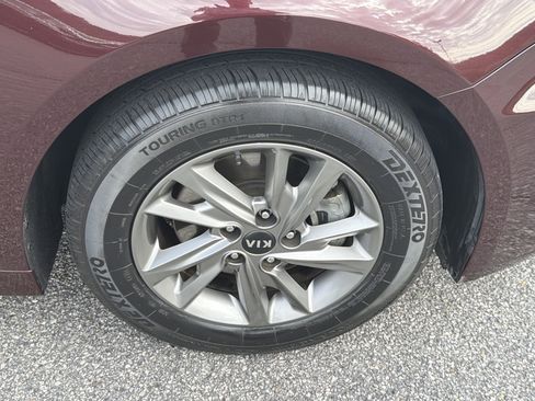 Used 2019 Kia Optima LX image 21