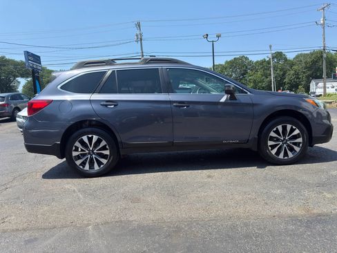Used 2016 Subaru Outback 2.5i Limited AWD/4WD image 8