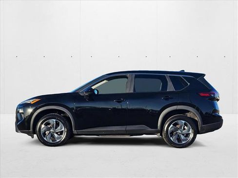 Used 2024 Nissan Rogue SV image 8