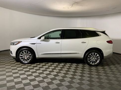 Used 2018 Buick Enclave Essence FWD image 8