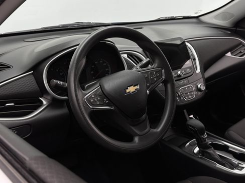 Used 2023 Chevrolet Malibu LT FWD image 8