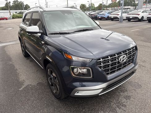 New 2026 Hyundai Venue SEL FWD image 5