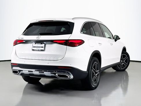 New 2026 Mercedes-Benz GLC 300 image 11