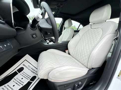 New 2025 Genesis G70 3.3T Advanced w/ Sport Prestige Package image 17
