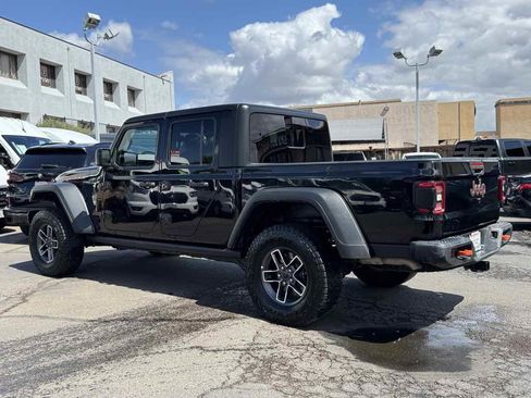 Used 2026 Jeep Gladiator Mojave AWD/4WD image 13