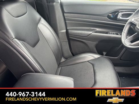 Used 2022 Jeep Compass Altitude w/ Convenience Group image 30