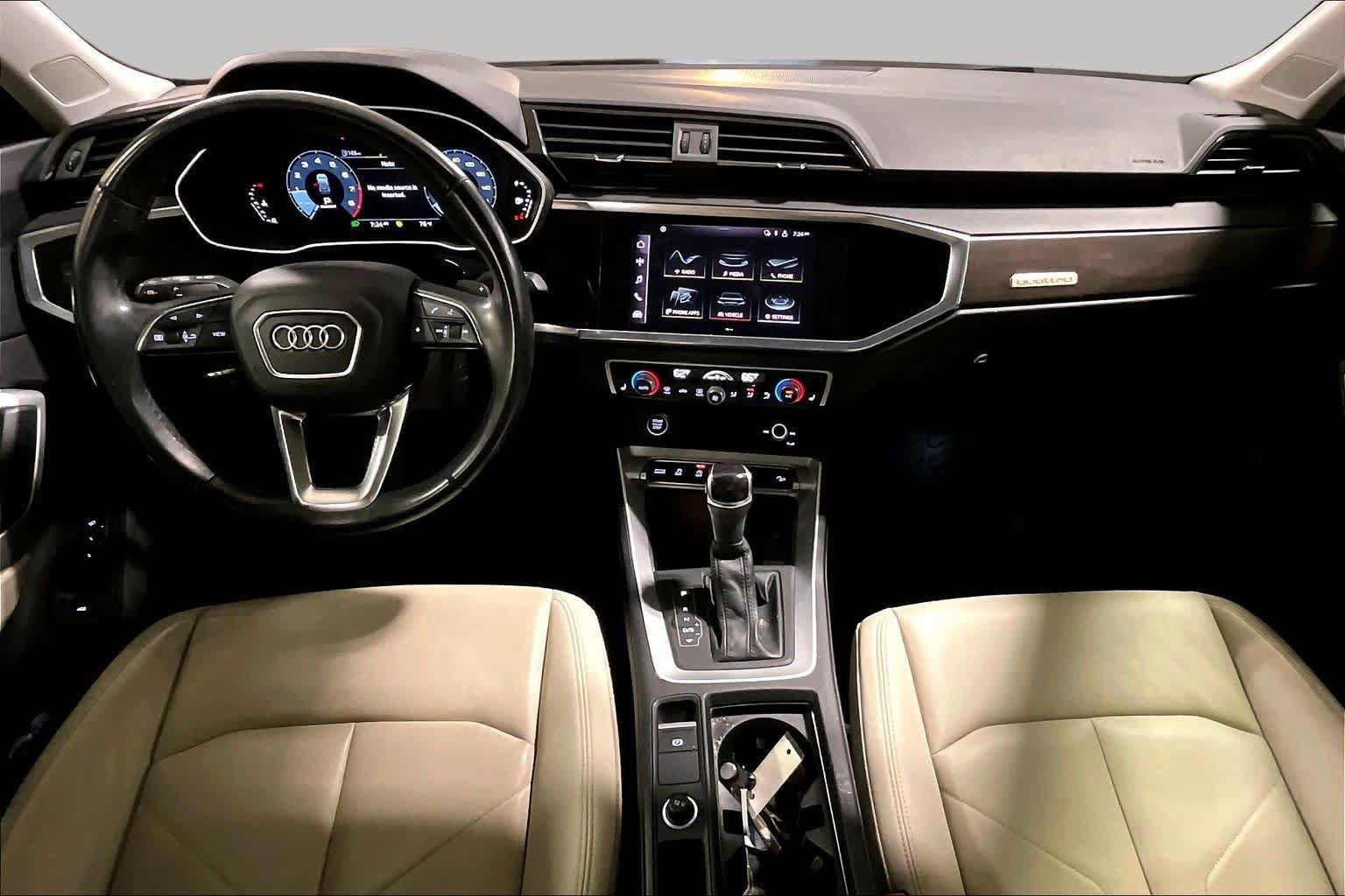 Used 2022 Audi Q3 2.0T Premium Plus w/ Premium Plus Package AWD/4WD image 16