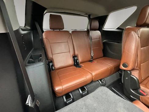 Used 2018 Chevrolet Traverse High Country w/ LPO, Floor Liner Package AWD/4WD image 24