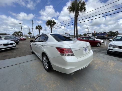 Used 2010 Honda Accord EX-L image 5