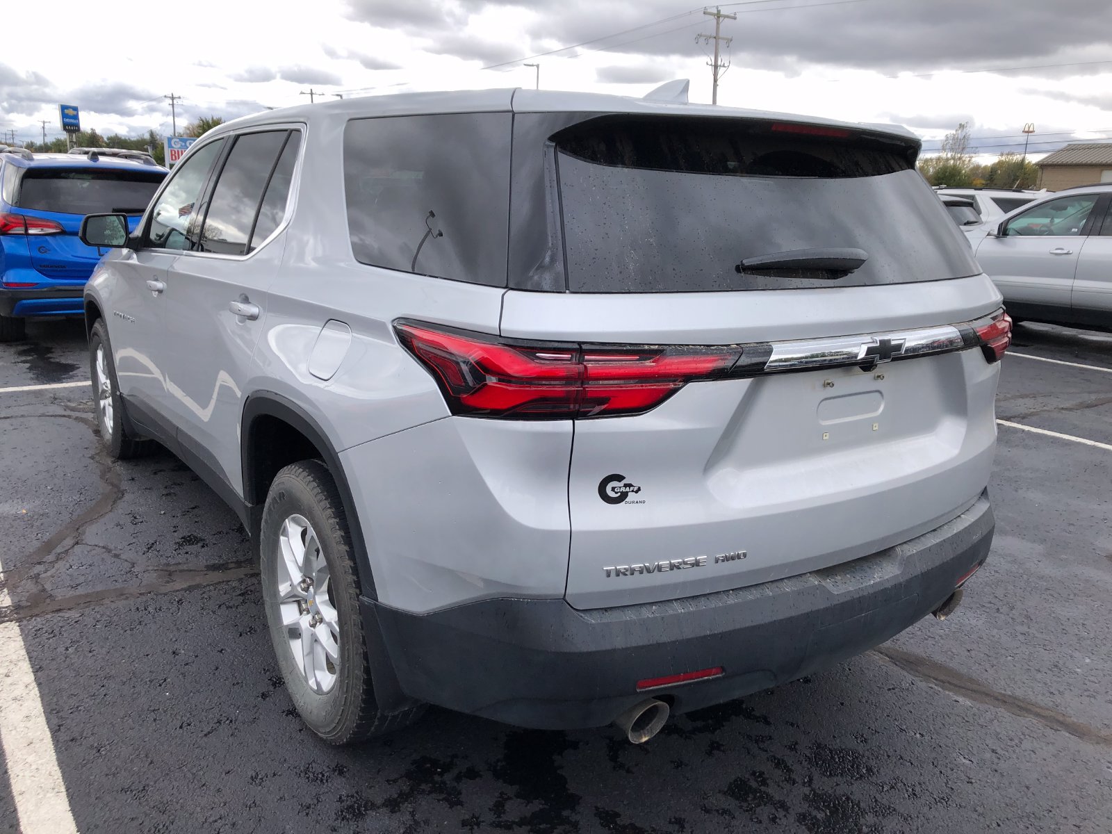Used 2022 Chevrolet Traverse LS AWD/4WD image 5