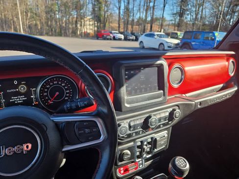 Used 2021 Jeep Wrangler Unlimited Rubicon w/ Safety Group AWD/4WD image 27