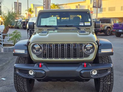 New 2026 Jeep Gladiator Rubicon w/ Steel Power Dome Hood Package