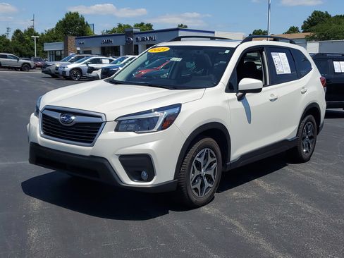 Used 2021 Subaru Forester Premium AWD/4WD image 32