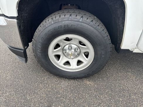 Used 2018 Chevrolet Silverado 1500 W/T w/ Trailering Package AWD/4WD image 23