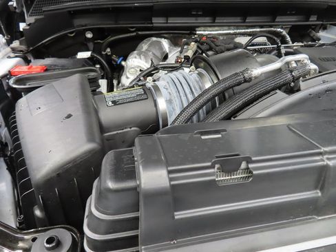 Used 2024 GMC Sierra 3500 Denali w/ Denali Reserve Package image 34