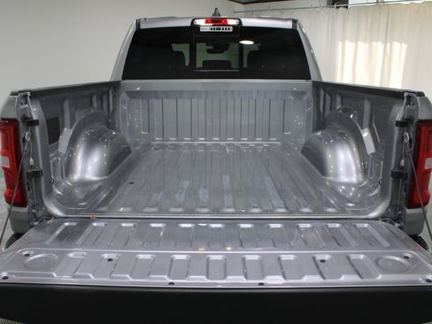 New 2026 RAM 1500 Laramie AWD/4WD image 21