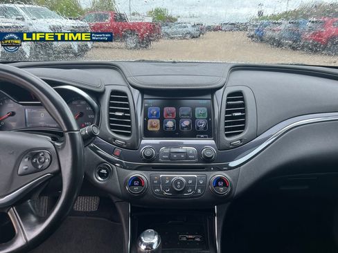 Used 2019 Chevrolet Impala Premier FWD image 24