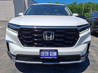 Certified 2025 Honda Pilot Touring video 2