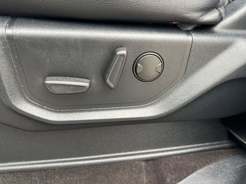 Used 2020 Ford Expedition XLT w/ Equipment Group 201A image 17