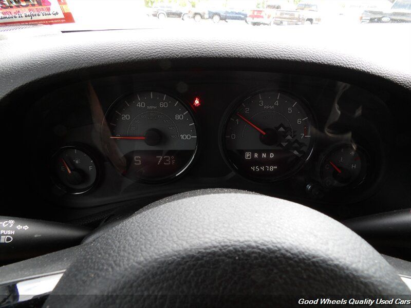 Used 2017 Jeep Wrangler Unlimited Sahara AWD/4WD image 16