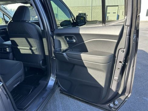 New 2025 Honda Ridgeline RTL+ image 18