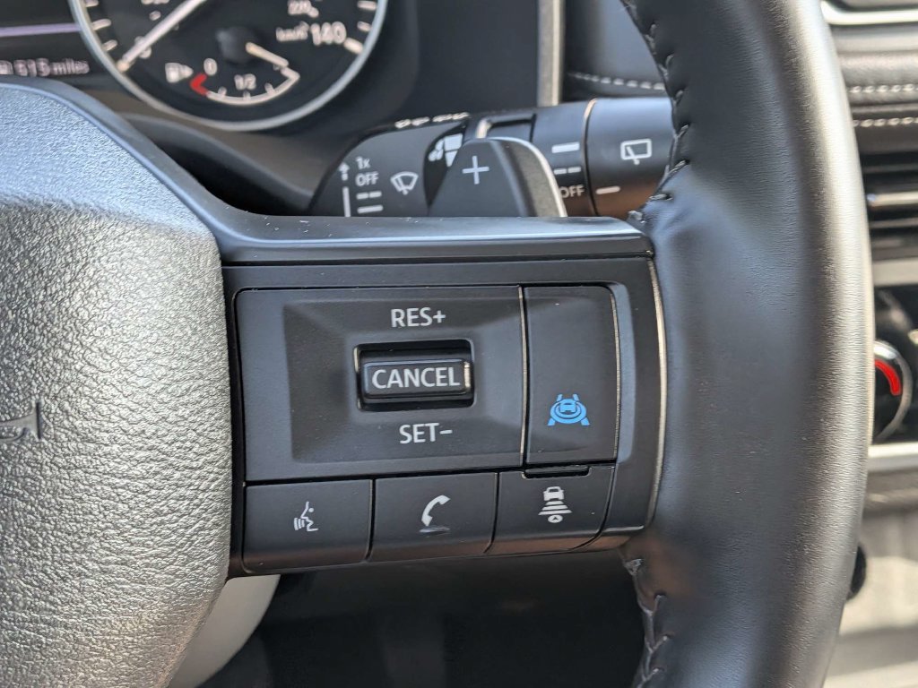 Used 2025 Nissan Rogue SV FWD image 24