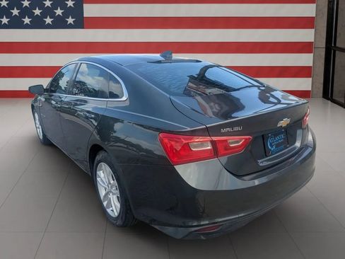 Used 2017 Chevrolet Malibu LT FWD image 7
