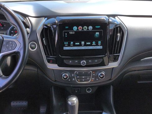 Used 2019 Chevrolet Traverse LT image 27