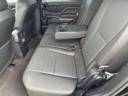 New 2026 Toyota 4Runner TRD Off-Road Premium AWD/4WD image 18